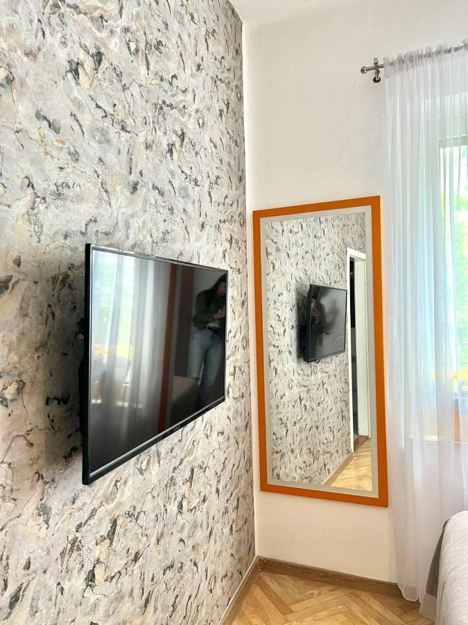 Apartment Kiki Kotor Exteriör bild